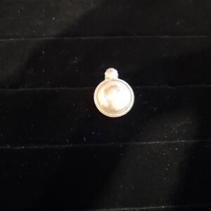 Elegant Silver Pendant